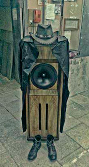 Дружеский шарж на акустику Heliumacoustics